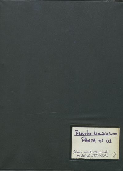 Capa de um dos livros da Câmara.